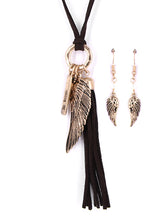 Load image into Gallery viewer, Angel Wings Necklace &amp; Earring Set
